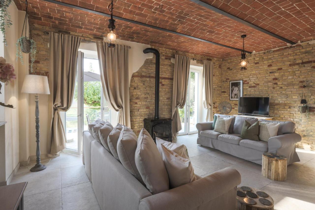 Вилла Nº18 A Private Country Hideaway In Monferrato Альфьяно-Натта Экстерьер фото