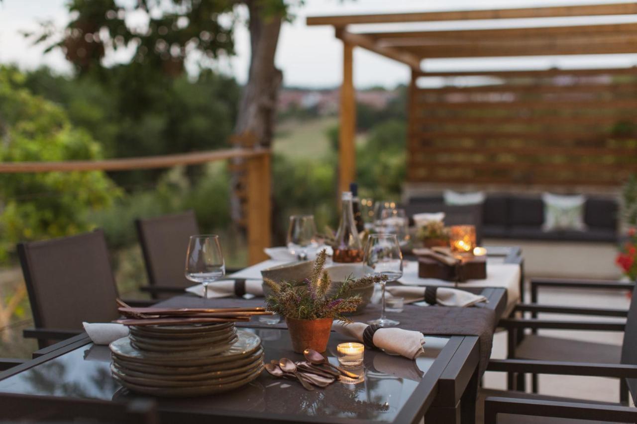 Вилла Nº18 A Private Country Hideaway In Monferrato Альфьяно-Натта Экстерьер фото