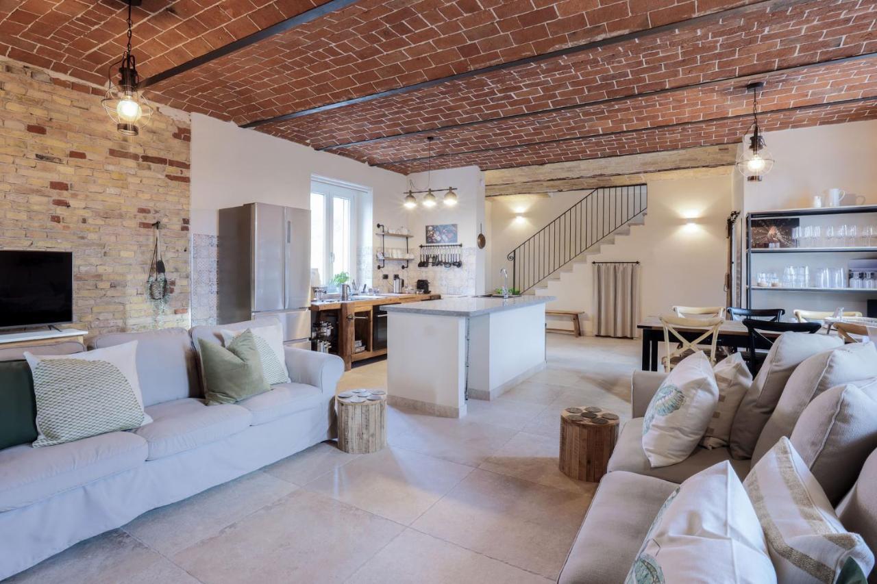 Вилла Nº18 A Private Country Hideaway In Monferrato Альфьяно-Натта Экстерьер фото